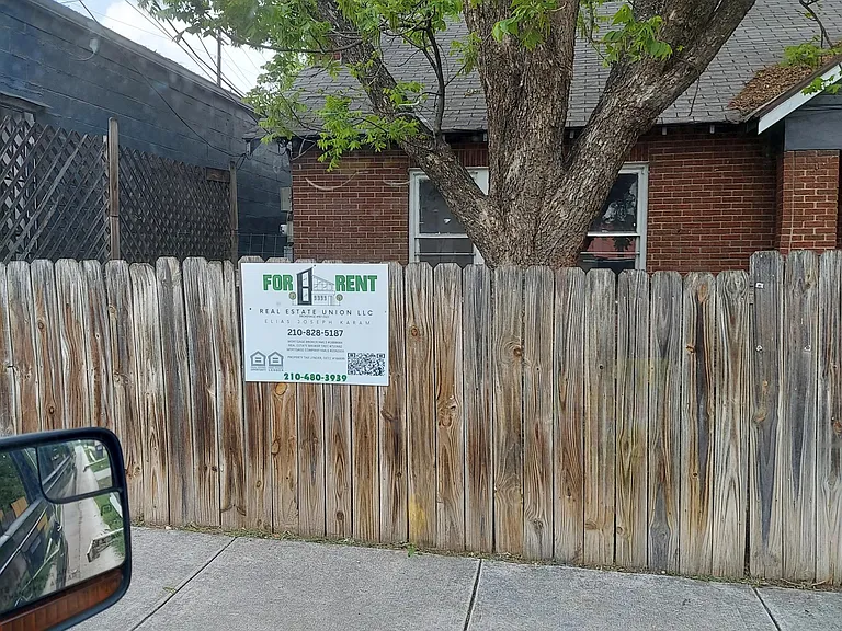 307 McKinley Ave — Photo 2