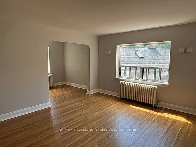 111 Oriole Pkwy #306 — Photo 3