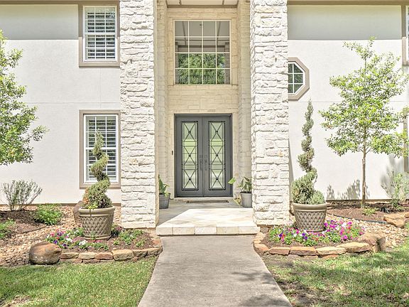 4th image of 15508 Crown Oaks Dr