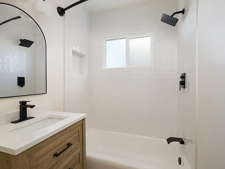 2023 Mathews Ave #A — Photo 6
