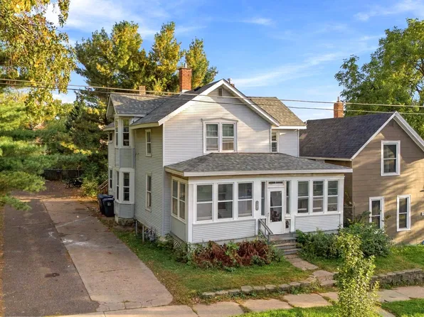 696 5th St E, Saint Paul, MN 55106