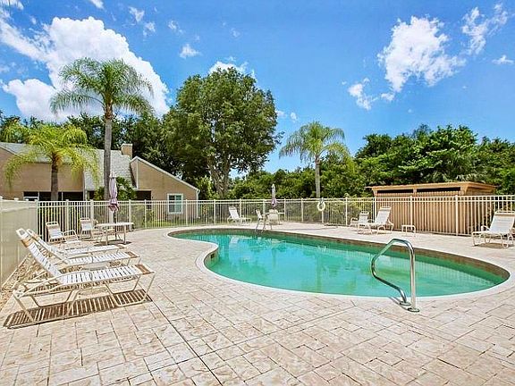 3rd image of 2071 San Marco Rd