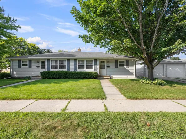 1741 Newberry Ave, Green Bay, WI 54302