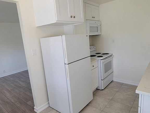 3rd image of 1591 Bellomy St APT 6