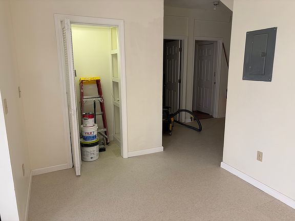 3rd image of 378 E Merrimack St #1