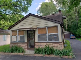 21389 Duns Scotus St, Southfield, MI 48075