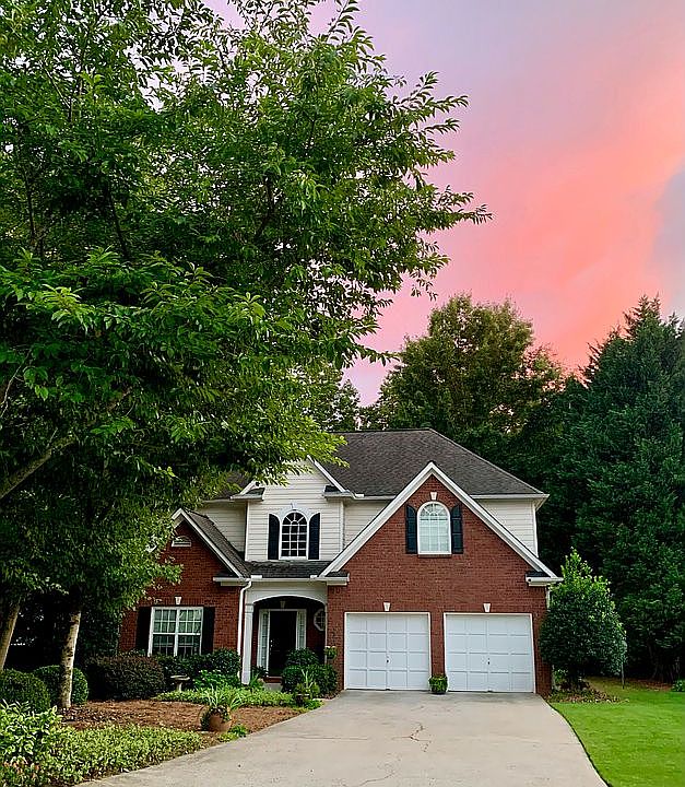 1st image of 245 Portsmouth Ct
