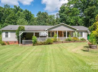 1824 Hephzibah Church Rd, Bessemer City, NC 28016