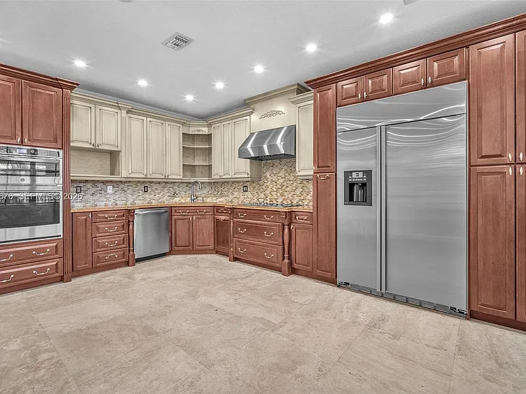 2155 SW 156th Ct — Photo 24
