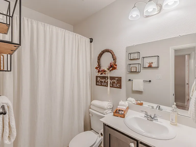 227 Hawthorn Dr — Photo 23