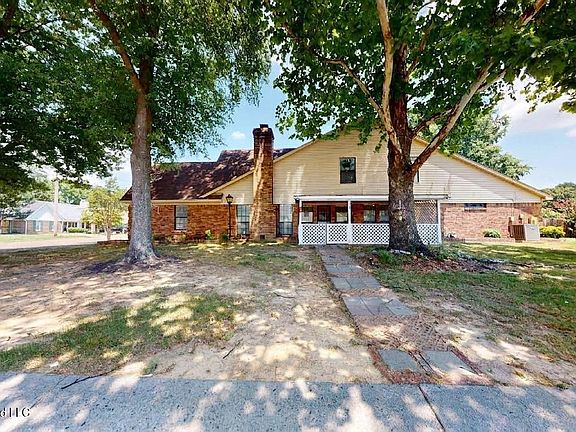 3rd image of 7158 Greenbriar Dr