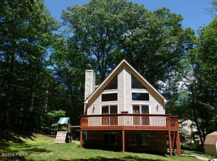 100 Larkspur Ln, Milford, PA