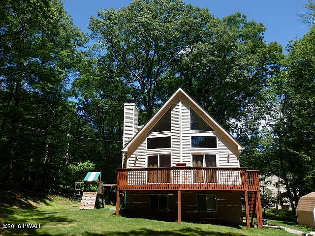 100 Larkspur Ln photo 1
