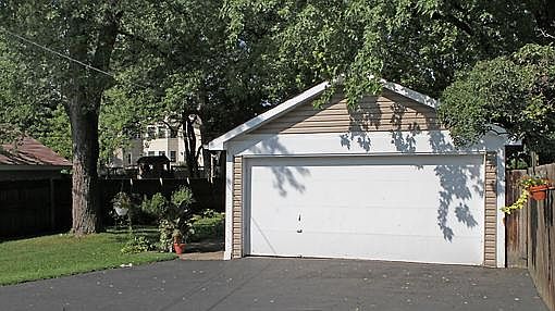 4th image of 108 S Princeton Ave