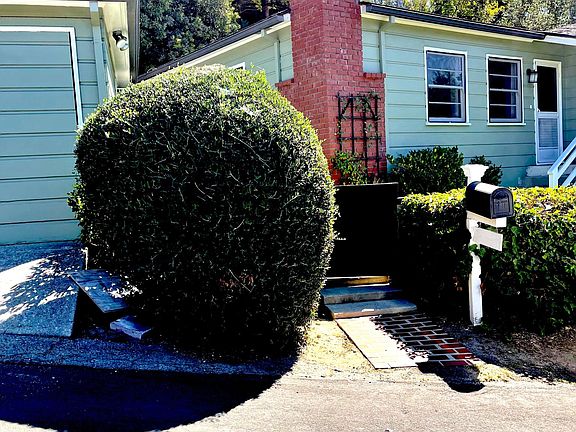 2nd image of 1268 Las Flores Dr