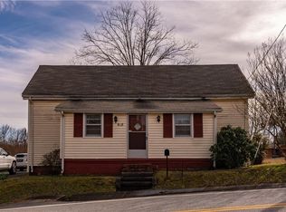 918 E South 1st St, Seneca, SC 29678