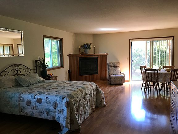 5th image of 142 Salishan