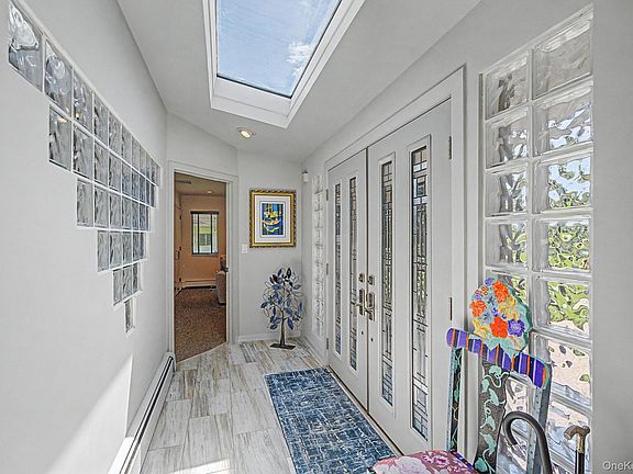 3rd image of 15 Pimlico Drive