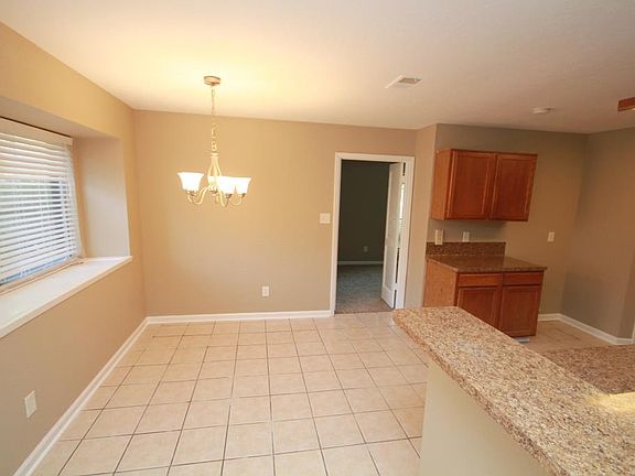 4th image of 7103 Gallant Glen Ln