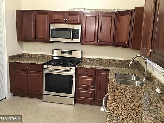 5th image of 8411 Credos Ct #15