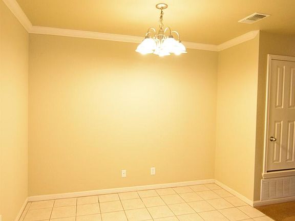 5th image of 204 Coby Dr Unit A