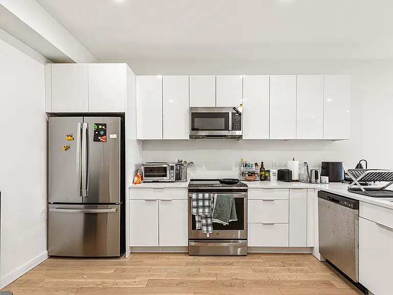 71 Richmond St #4B — Photo 4