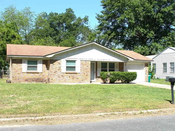 319 N Frost St, New Boston, TX 75570