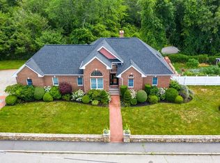 60 Homer St, Dartmouth, MA 02747