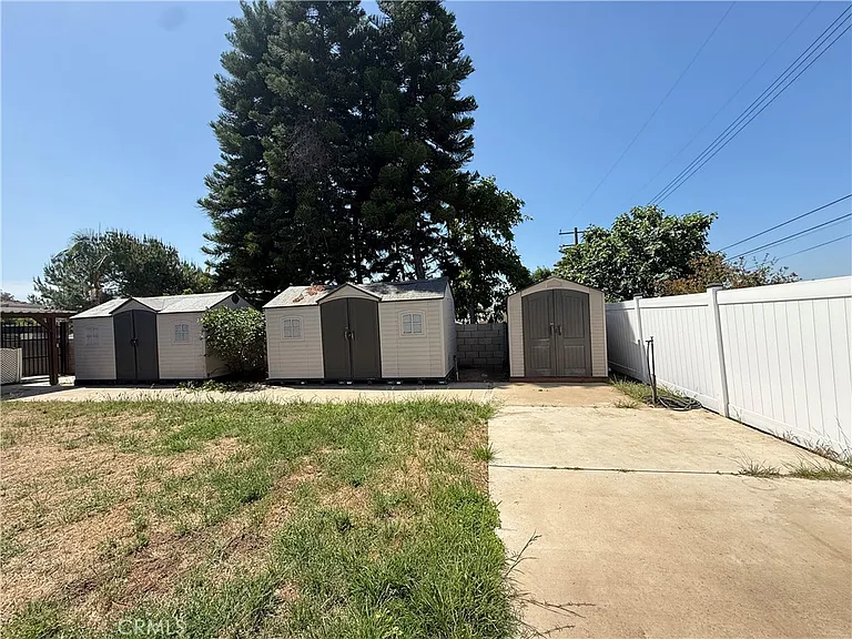 1131 Urell Dr — Photo 34
