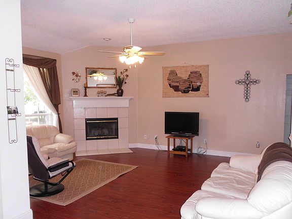 5th image of 515 The Crossings Ct