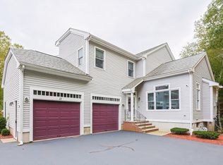11 Edgewater Dr #11, Norton, MA 02766