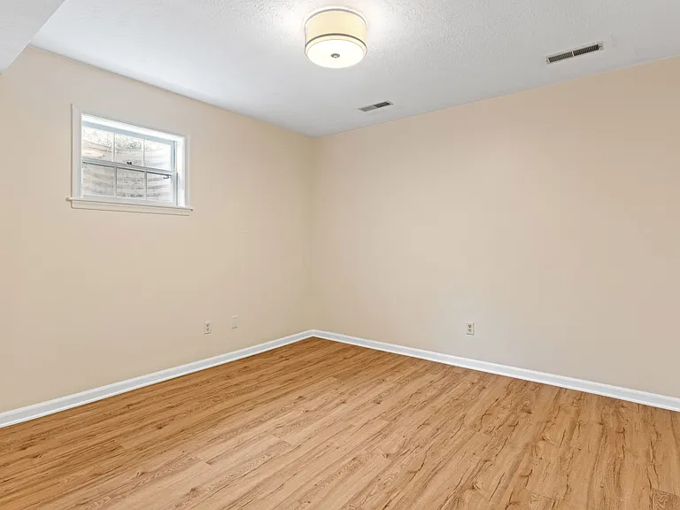 102 Forest Oaks Dr — Photo 18