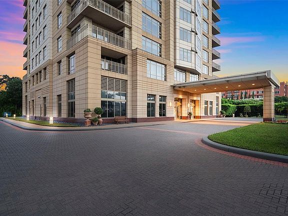 5th image of 1100 Uptown Park Blvd Unit 124