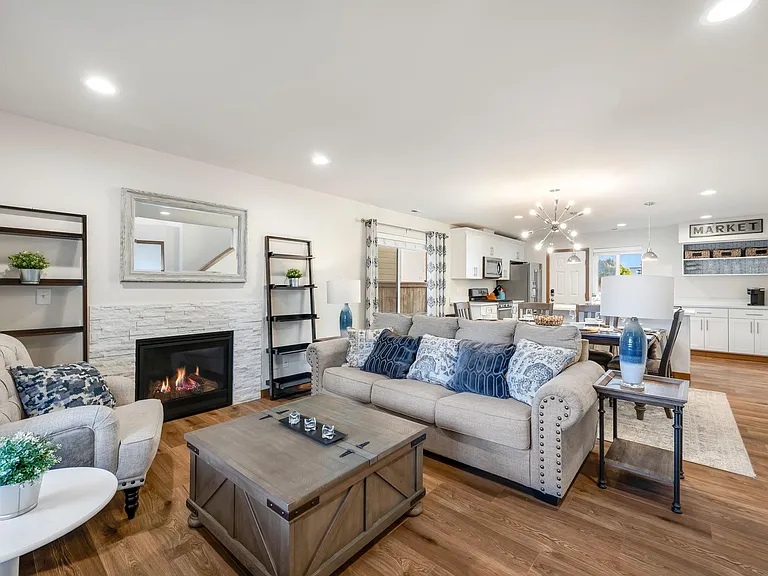 1519 S Washington St — Photo 30