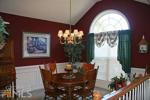 4th image of 132 River Park Cir