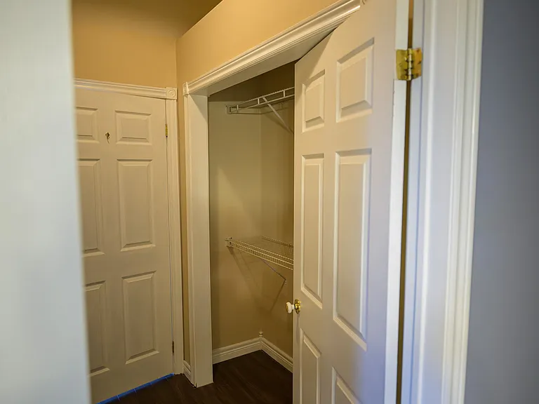 317 Queen St #304 — Photo 15