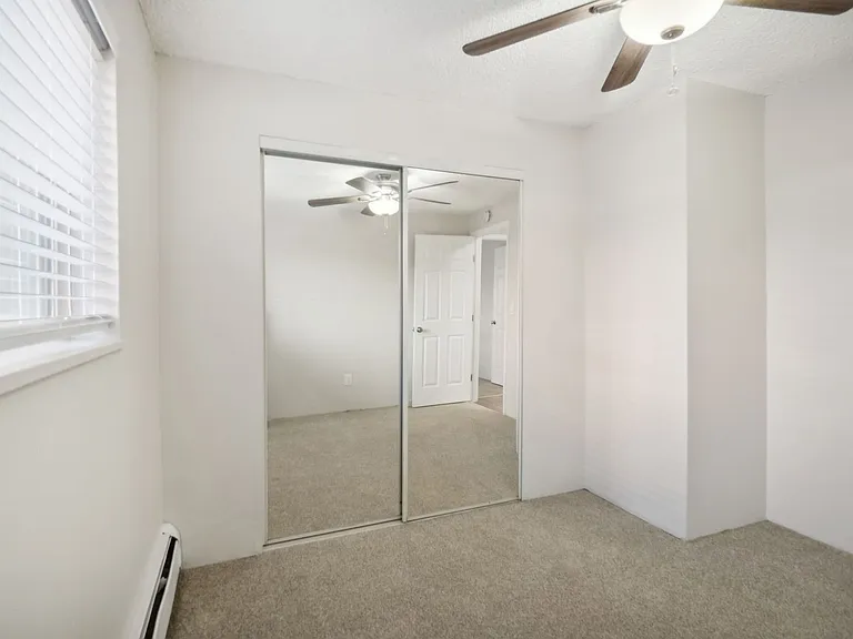 Westport Apartments — Photo 37