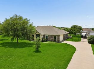 107 Blue Ribbon Trl, Weatherford, TX 76087