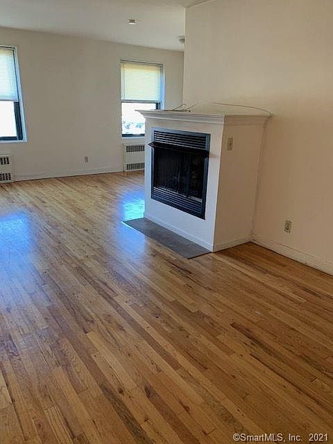 1st image of 98A Hoyt St #2J