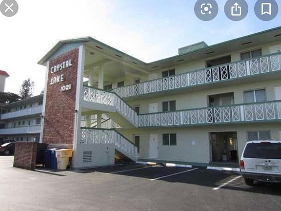 4th image of 1021 Crystal Lake Dr APT 102