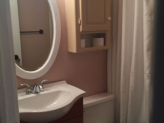 2nd image of 12022 Glenoak Dr