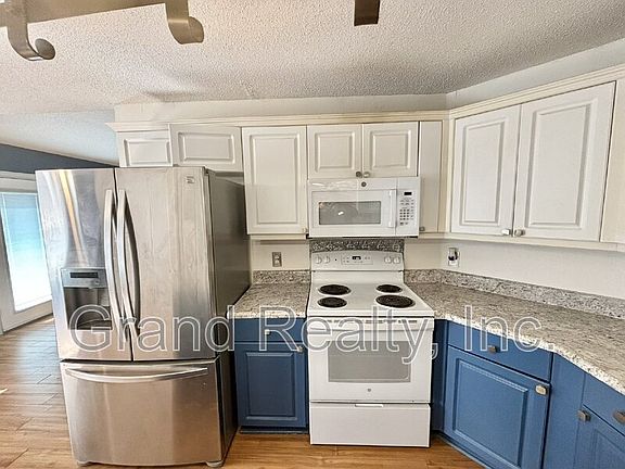 5th image of 5837 Quietwood Dr