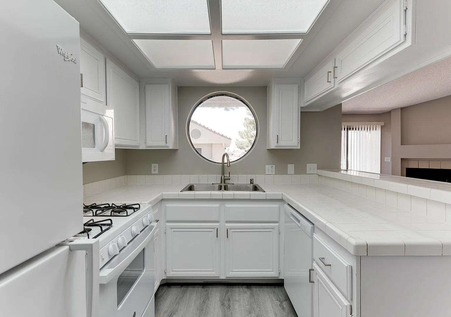 Charming Upstairs Condo with Dual Balconies & Spacious Layout! — Photo 1