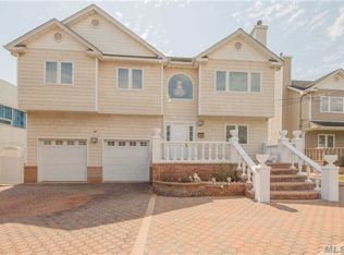 433 Atlantic Ave, Freeport, NY 11520