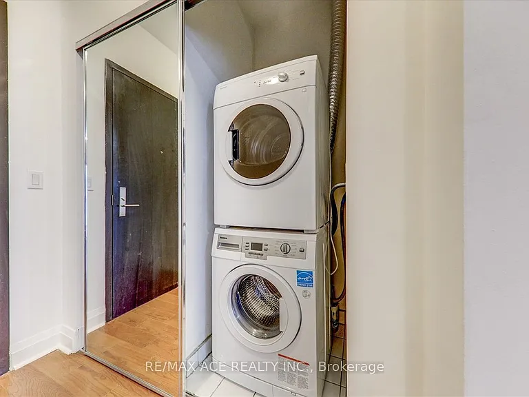 65 Saint Mary St #4209 — Photo 22