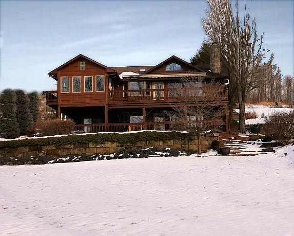 1st image of 3885 Apple Valley Dr