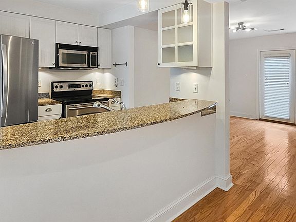 5th image of 7455 S Germantown Sq