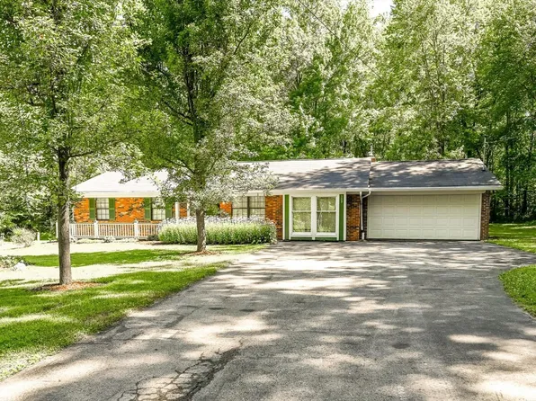 309 Warren Ln, Goshen, OH 45122