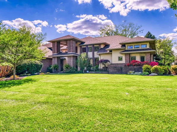 5328 Ellington Ct, Newburgh, IN 47630