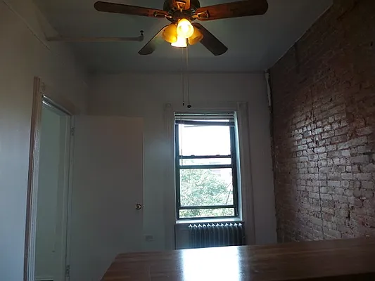 Rented by Perry Associates NYC Inc | media 36